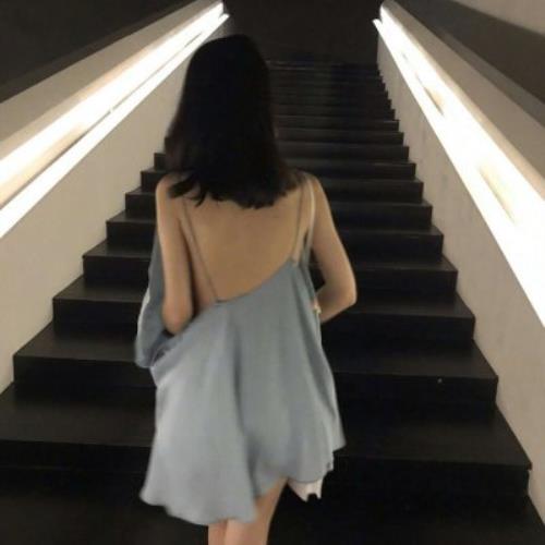 女生高级质感高冷头像ins，打造高级质感高冷的女生头像-27