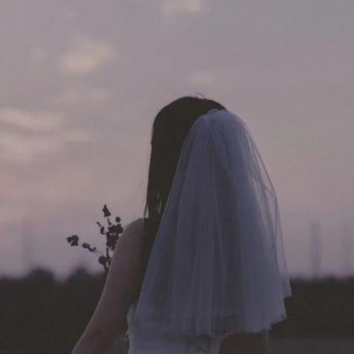 2025年清新自然女生微信头像推荐-2