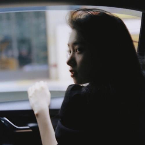 2025年清新自然女生微信头像推荐-8